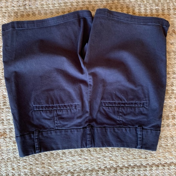 LOFT shorts - Picture 2 of 4